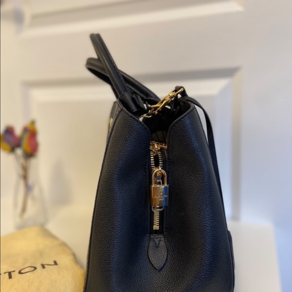 Louis Vuitton BagMontaigne MM - Picture 7 of 7